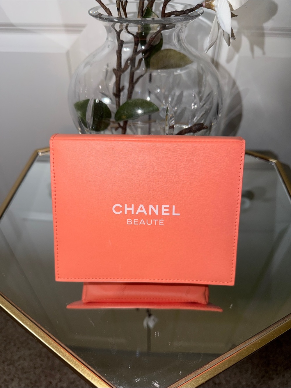 CHANEL Beauté Coral-Orange Travel Makeup Case